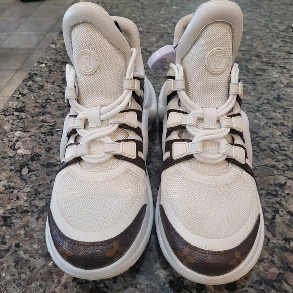 ** Louis Vuitton** LV Archlight Monogram Sneakers** 40 with Authentication - Picture 2 of 16